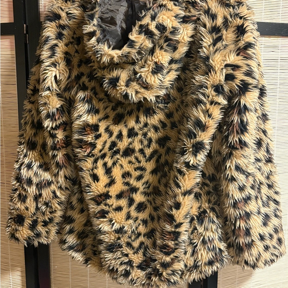 Leopard Print Faux Fur Jacket - Picture 2 of 4